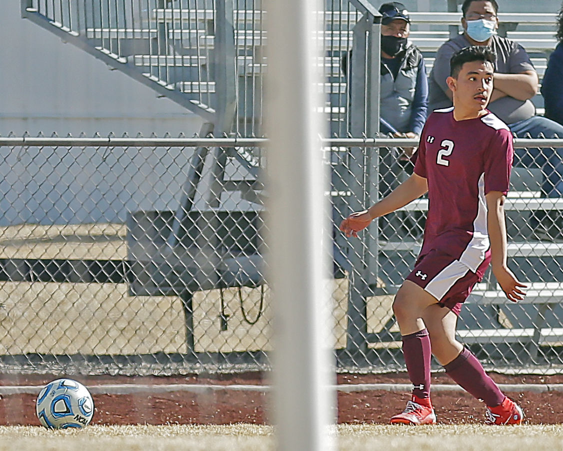 030621-elk-spt-elko-boys-soccer-hernan-montez.jpg